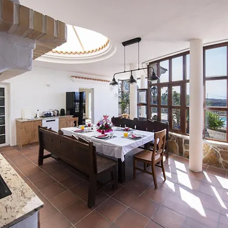 Apartment Casa Mia Monte Leon Montana la Data